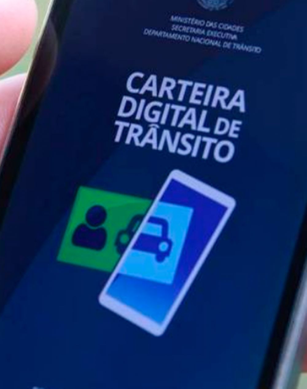 Sinal Verde: aplicativo Carteira Digital de Trnsito pode emitir carto de estacionamento para idosos